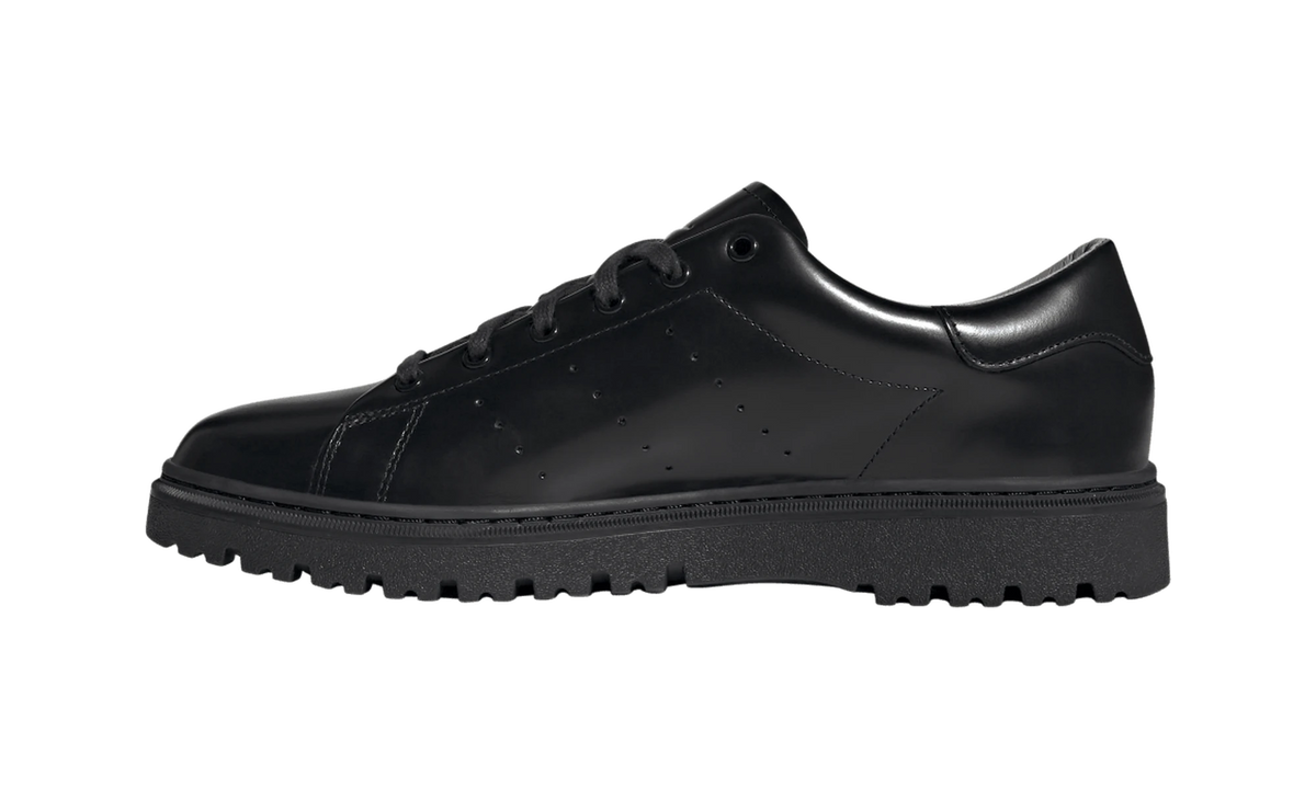 Overkicks - Adidas Stan Smith Freizeit Triple Black (JQ5838) - detalle talón