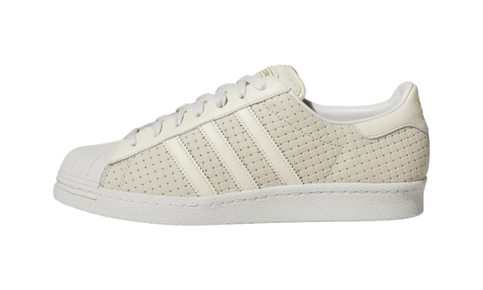 Overkicks - Adidas Superstar ADV Arrow & Beast Wonder White (JS2593) - vista lateral