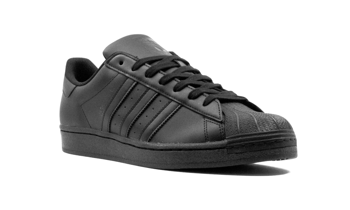 Overkicks - Adidas Superstar All Black (EG4957) - detalle lateral interior