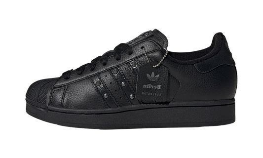 Overkicks - Adidas Superstar Berlin (JQ3225) - vista lateral