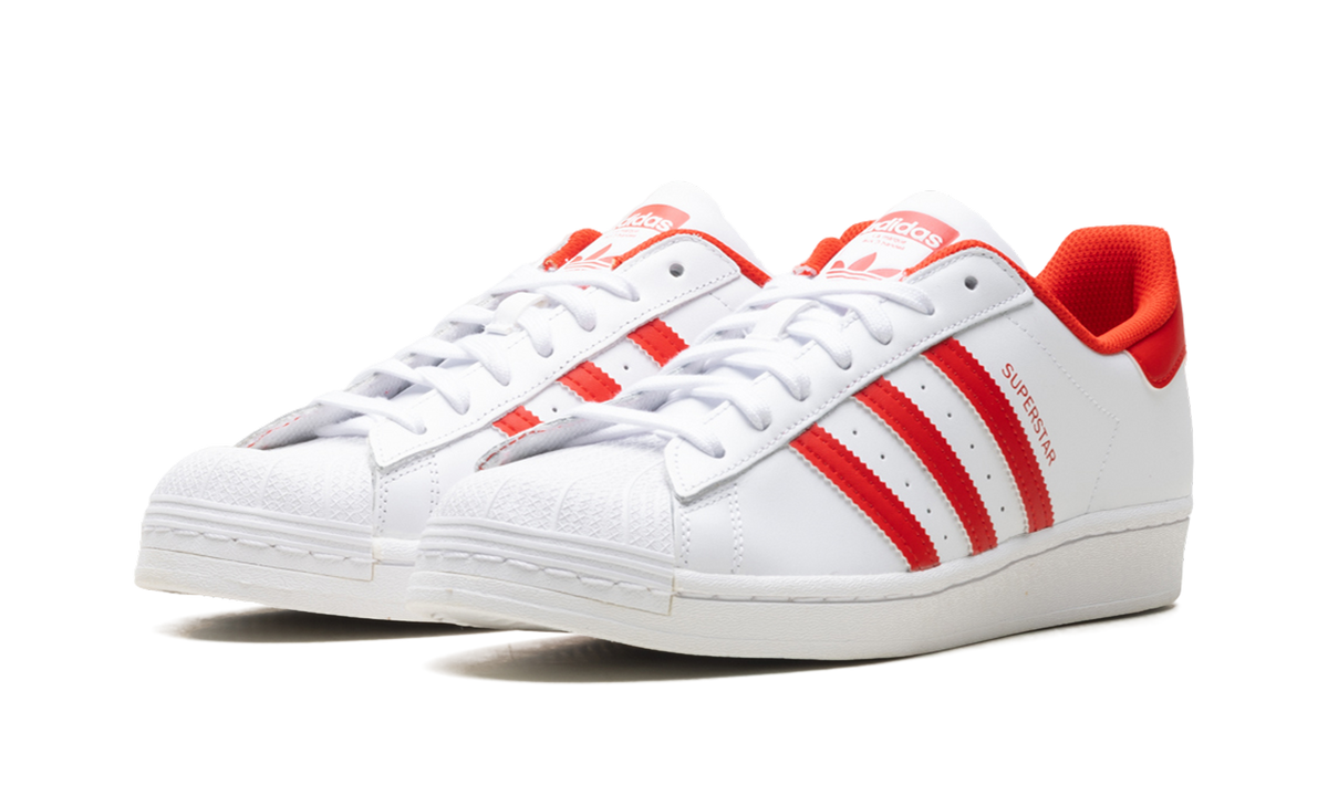 Overkicks - Adidas Superstar Cloud White Vivid Red (GZ3741) - vista trasera