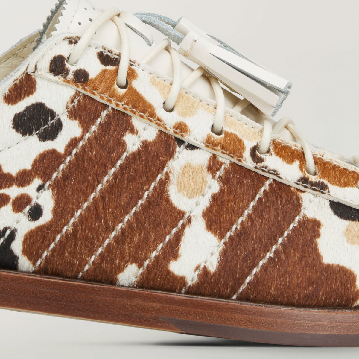 Overkicks - Adidas Superstar Dress Shoe CLOT by Edison Chen Cow Print (JS5024) - detalle