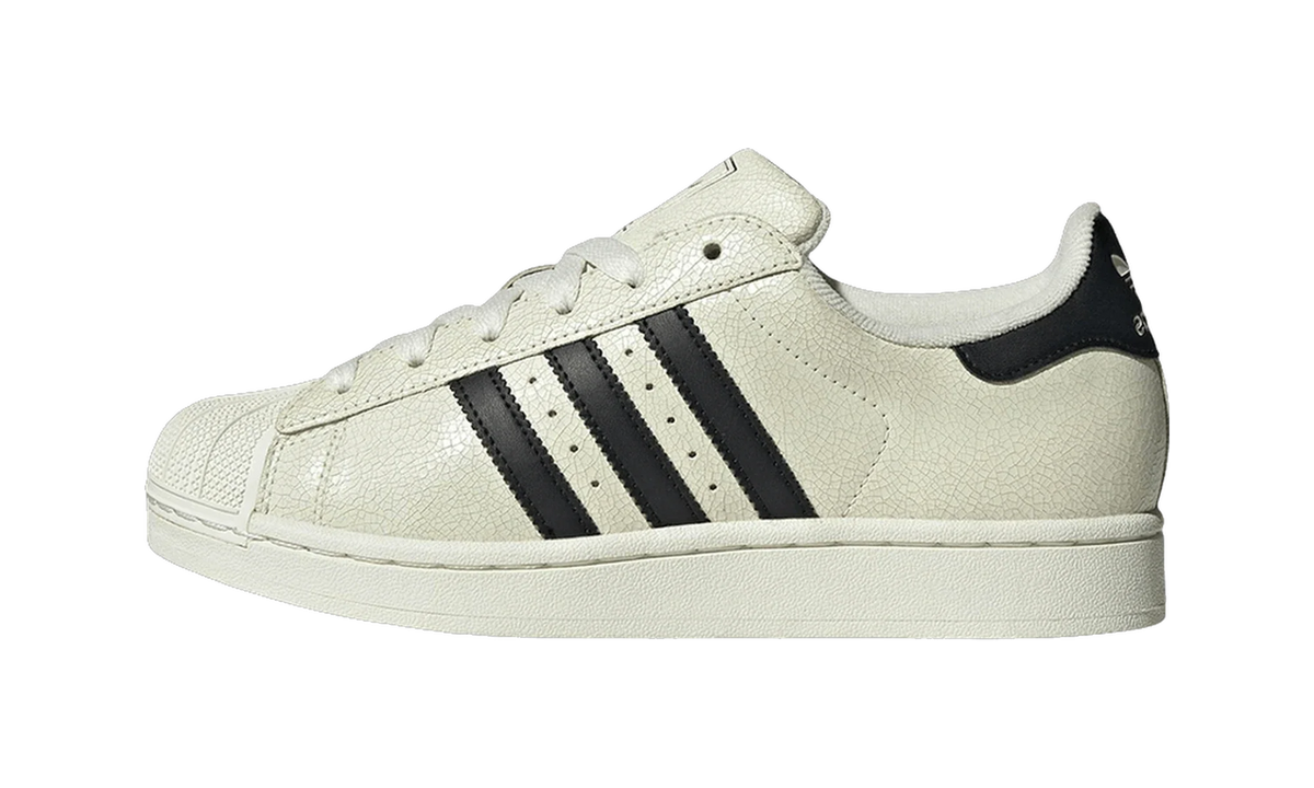 Overkicks - Adidas Superstar II Off White Black Cracked Leather (Womens) (JS4013) - vista lateral