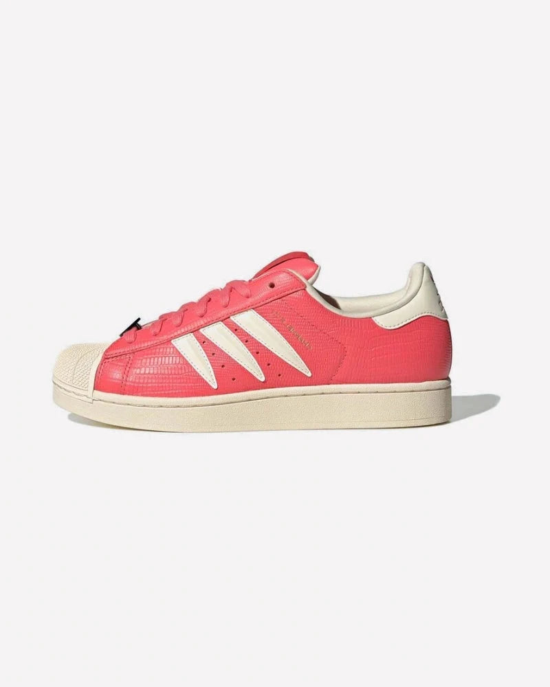 Overkicks - Adidas Superstar Pokémon Charmeleon (KI2856) - vista lateral