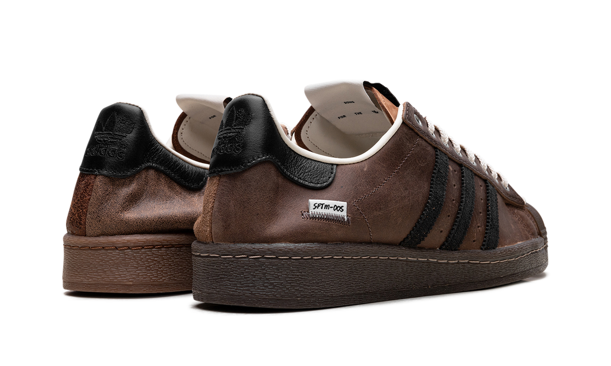 Overkicks - Adidas Superstar Song for the Mute Brown Black (JR8043) - par completo