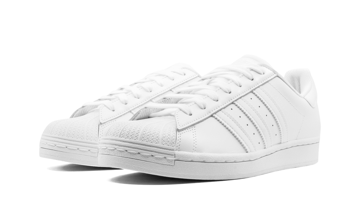 Overkicks - Adidas Superstar Triple White (EG4960) - vista trasera