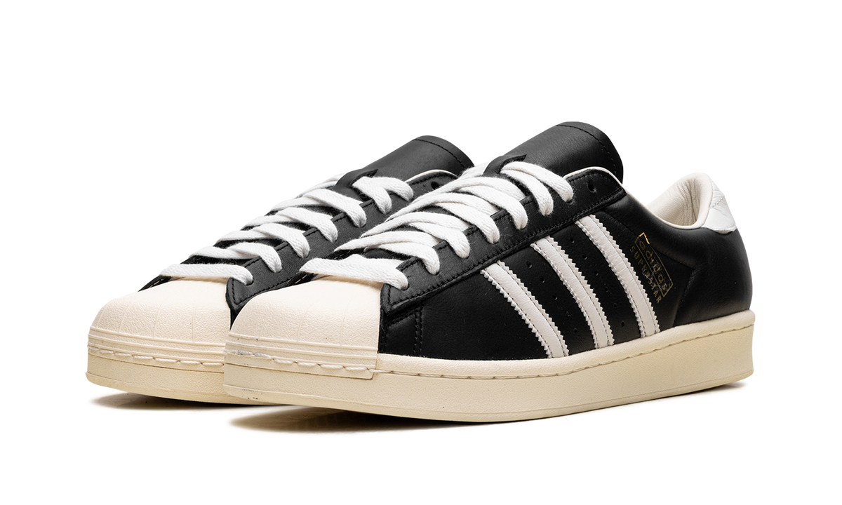 Overkicks - Adidas Superstar Vintage Black White Cream White (JQ3255) - vista trasera