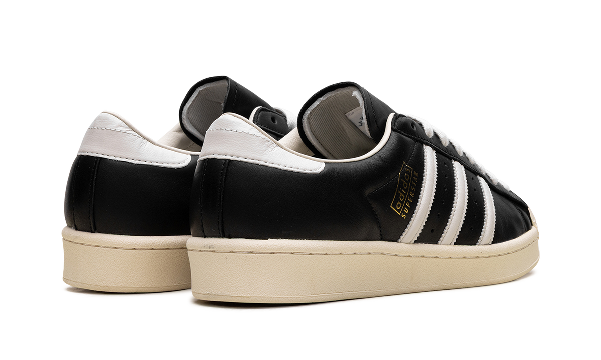 Overkicks - Adidas Superstar Vintage Black White Cream White (JQ3255) - par completo