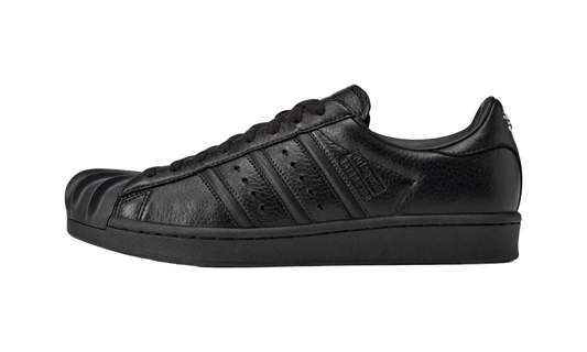 Overkicks - Adidas Superstar Vintage Thug Club Black (KI0824) - vista lateral