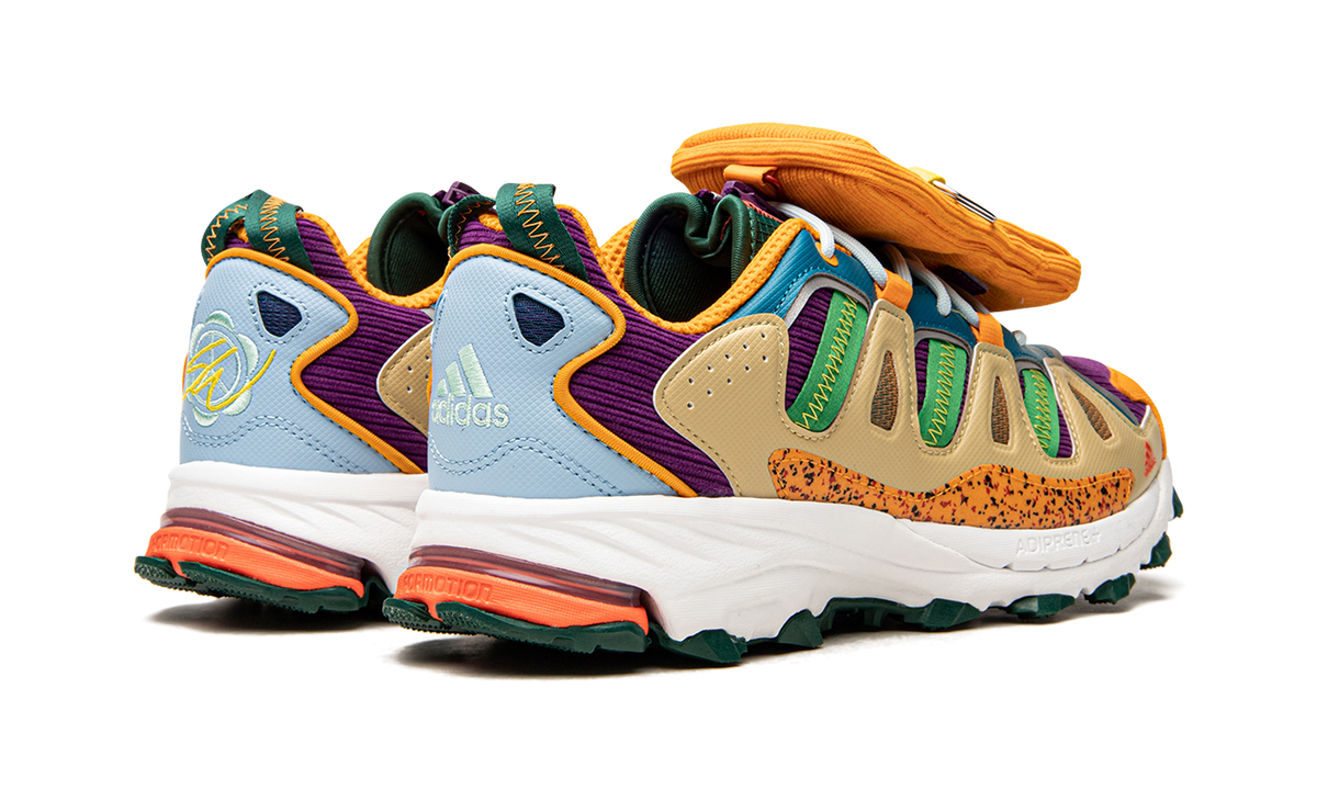 Overkicks - Adidas Superturf Adventure Sean Wotherspoon Jiminy Cricket (GY8341) - par completo