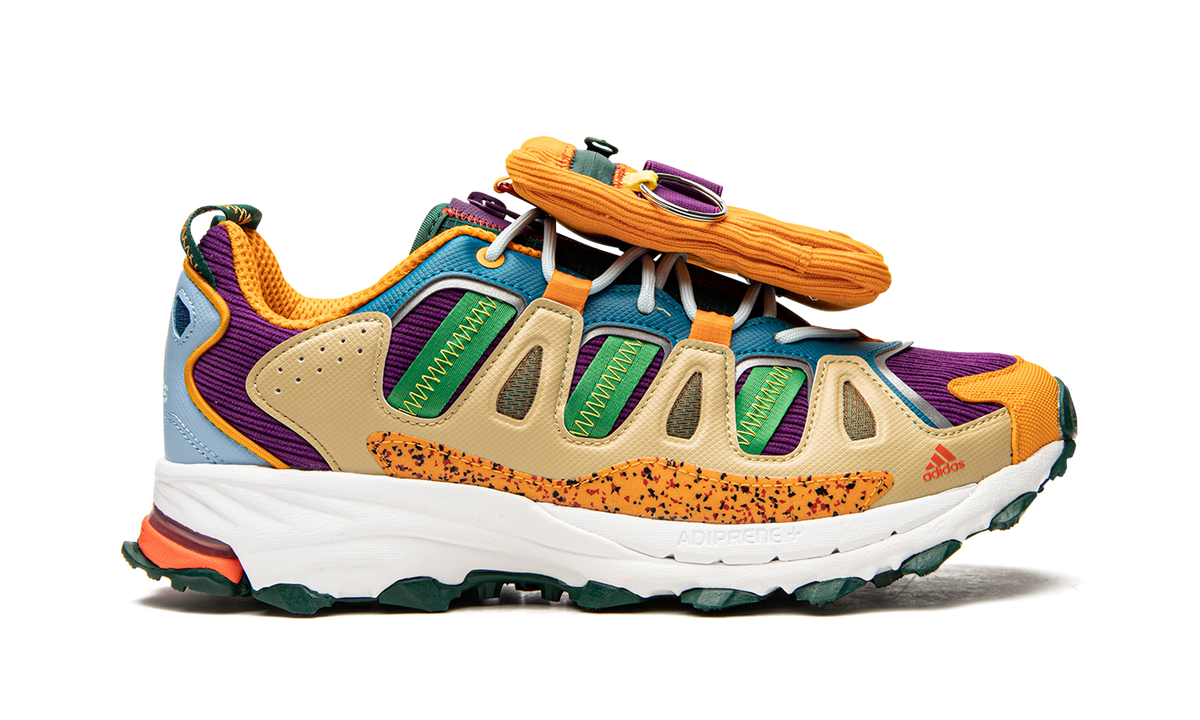 Overkicks - Adidas Superturf Adventure Sean Wotherspoon Jiminy Cricket (GY8341) - detalle talon