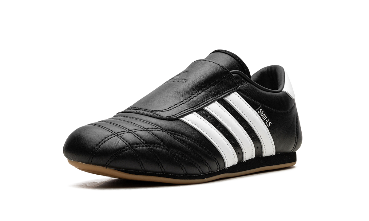 Overkicks - Adidas Taekwondo Black White (JQ4775) - detalle suela