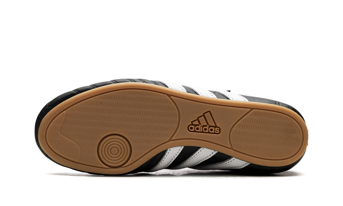 Overkicks - Adidas Taekwondo Black White (JQ4775) - vista superior