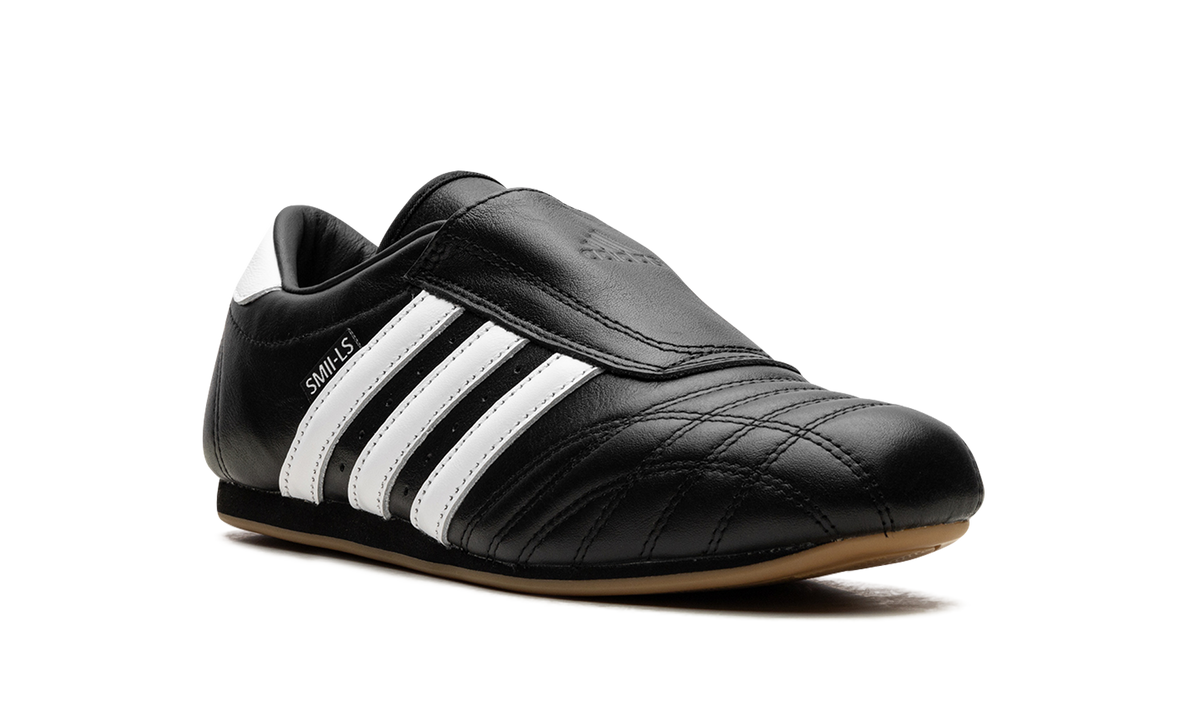 Overkicks - Adidas Taekwondo Black White (JQ4775) - detalle lateral interior
