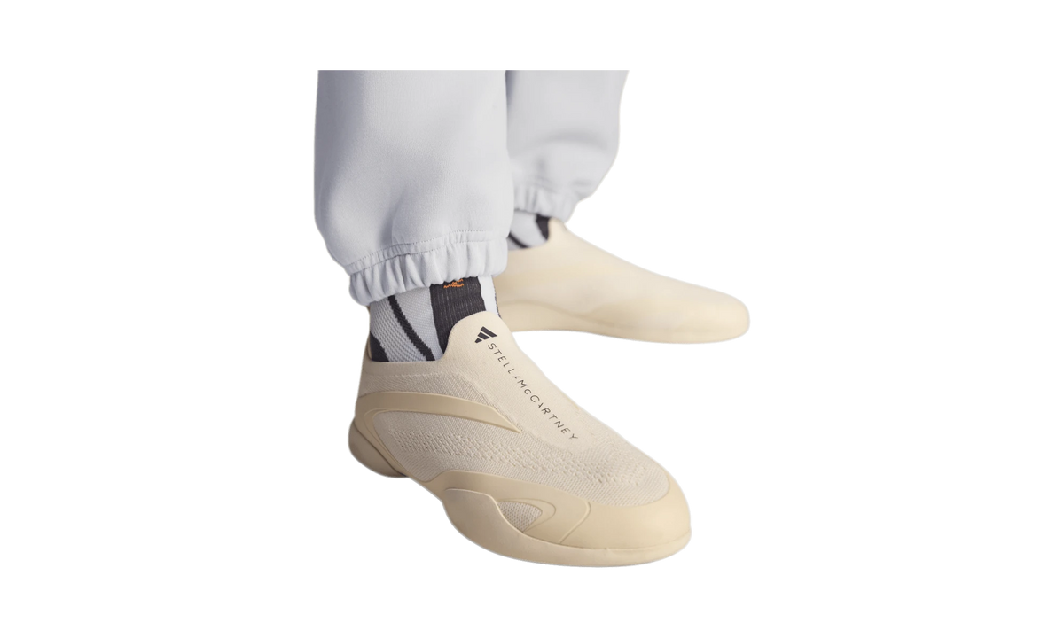 Overkicks - Adidas Taekwondo By Stella McCartney Almond Milk (JQ2976) - vista trasera