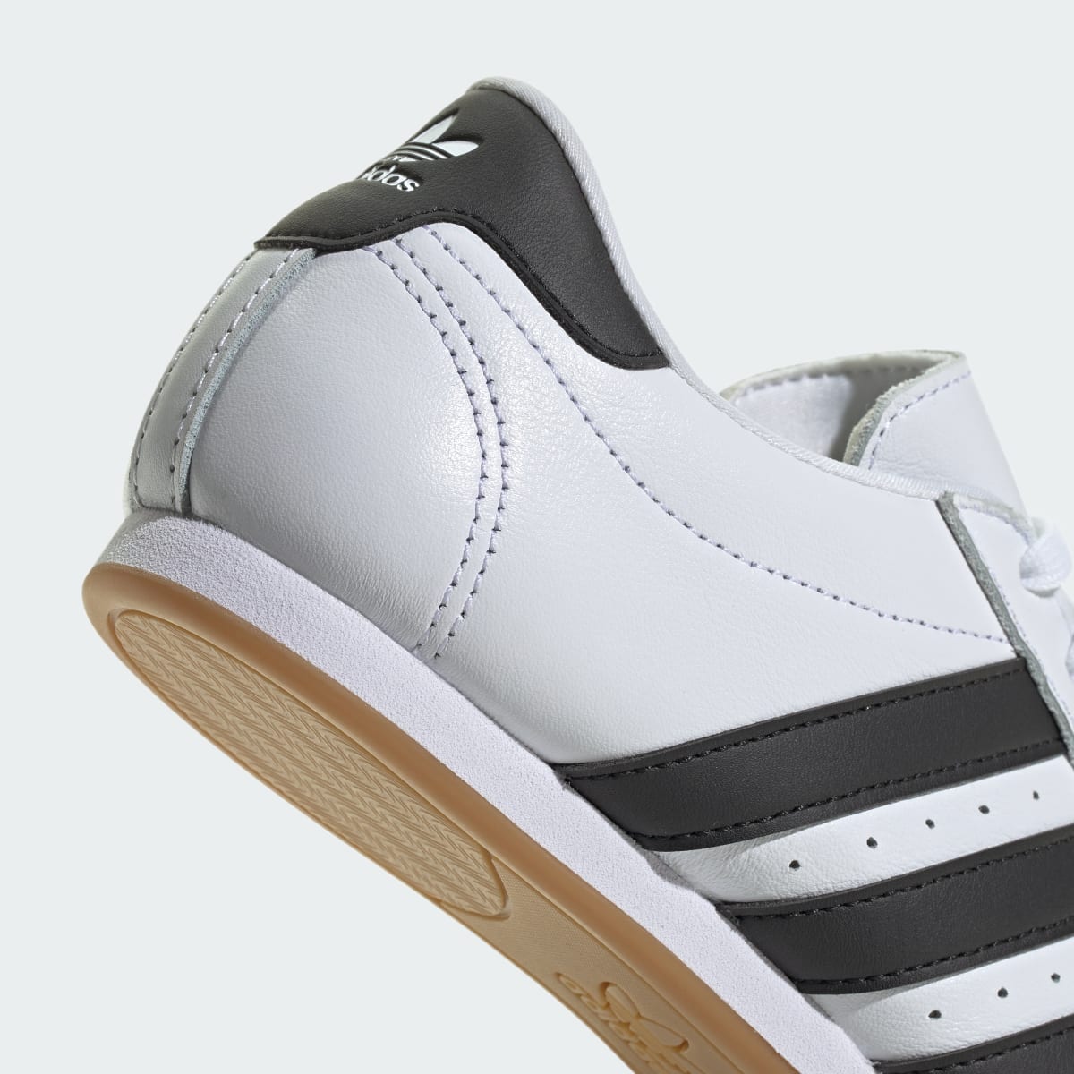 Overkicks - Adidas Taekwondo Cloud White Core Black Gum (JS1194) - detalle