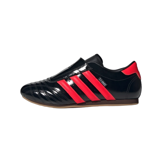 Overkicks - Adidas Taekwondo Core Black Solar Red Gum (JS1228) - vista lateral