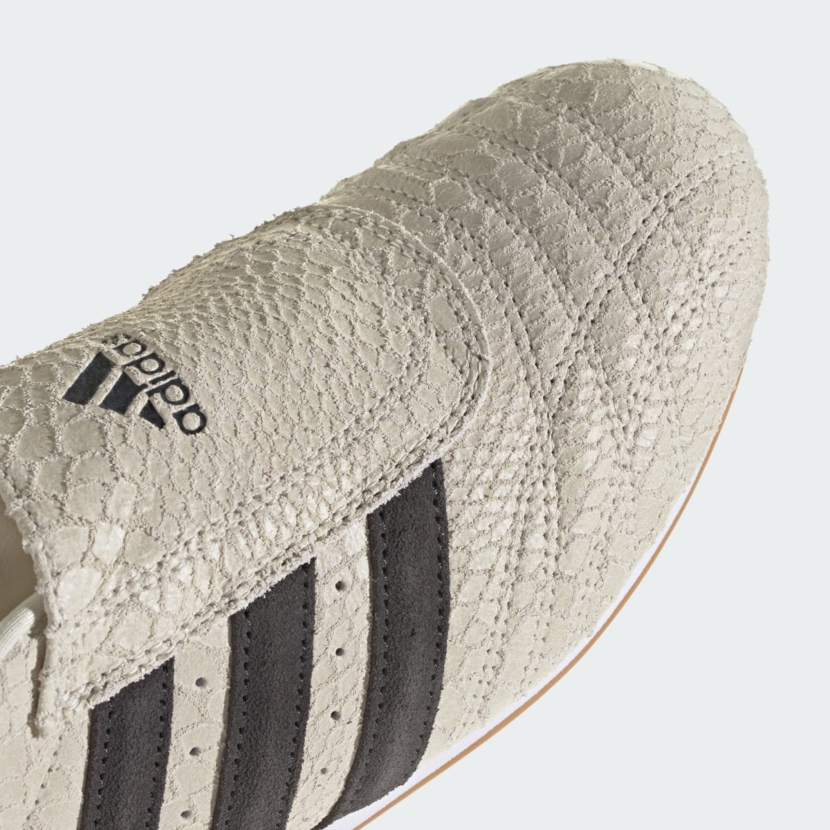 Overkicks - Adidas Taekwondo Cream White Utility Black (IH4447) - detalle