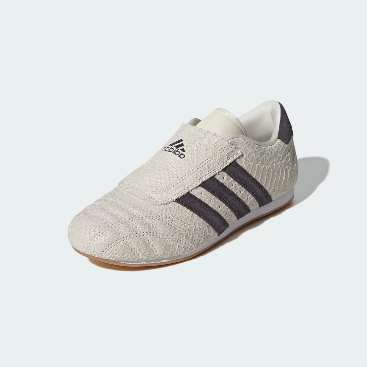 Overkicks - Adidas Taekwondo Cream White Utility Black (IH4447) - vista trasera