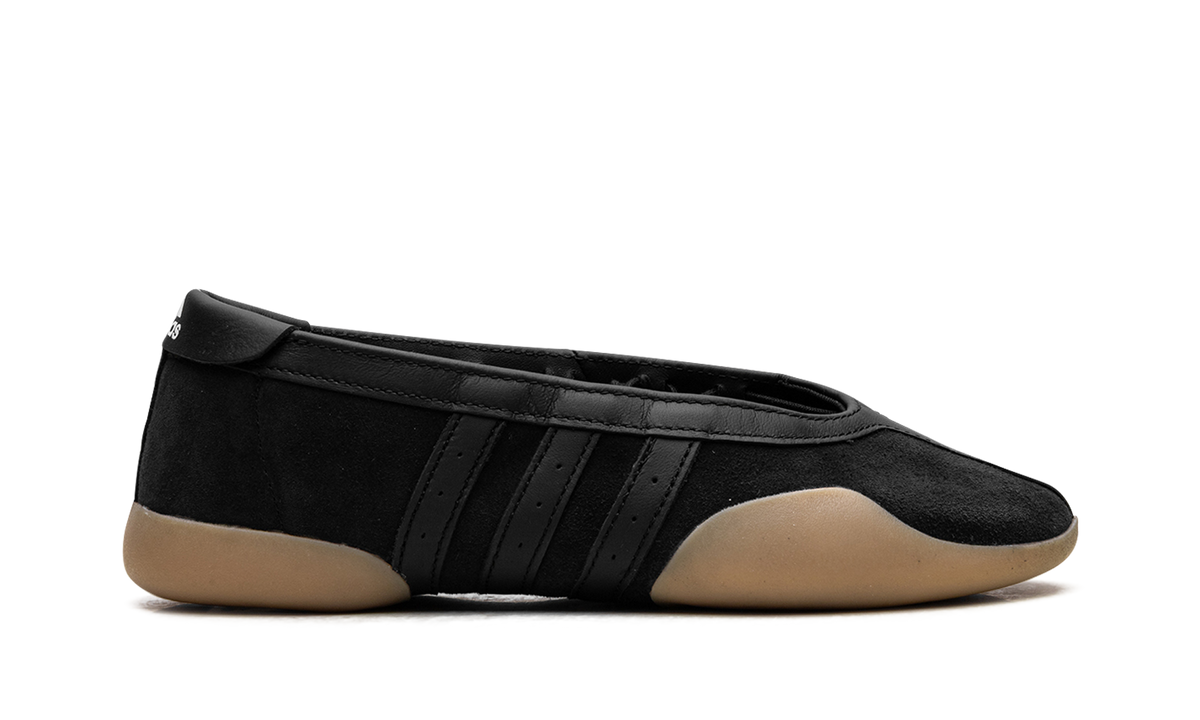 Overkicks - Adidas Taekwondo Mei Ballet Black Gum (JQ0669) - detalle talon