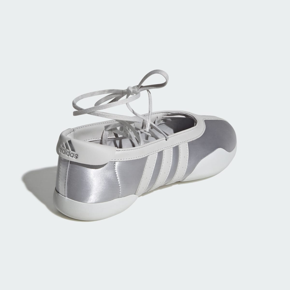 Overkicks - Adidas Taekwondo Mei Ballet Silver Metallic Grey (KJ8370) - vista superior