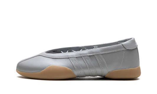 Overkicks - Adidas Taekwondo Mei Ballet Silver Metallic Gum (JR7032) - vista lateral