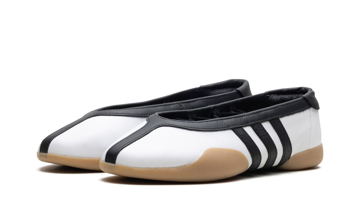 Overkicks - Adidas Taekwondo Mei Ballet White Black (JR7030) - vista trasera