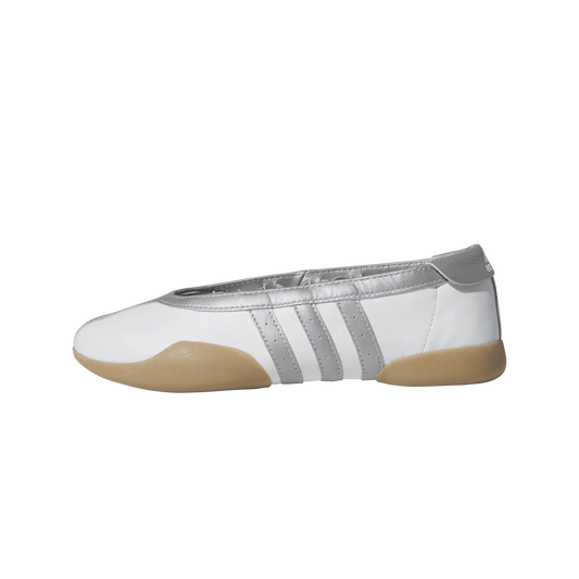 Overkicks - Adidas Taekwondo Mei Ballet White Silver Metallic (JQ6438) - vista lateral