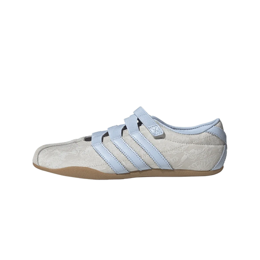 Overkicks - Adidas Tokyo MJ Liberty London Chalk Pearl Crystal Sky (Womens) (IH4532) - vista lateral