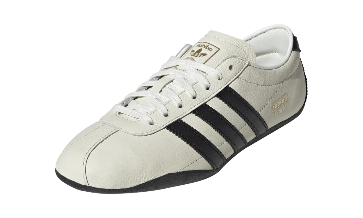 Overkicks - Adidas Tokyo Off White Core Black Gold Metallic (Womens) (JQ0597) - vista trasera