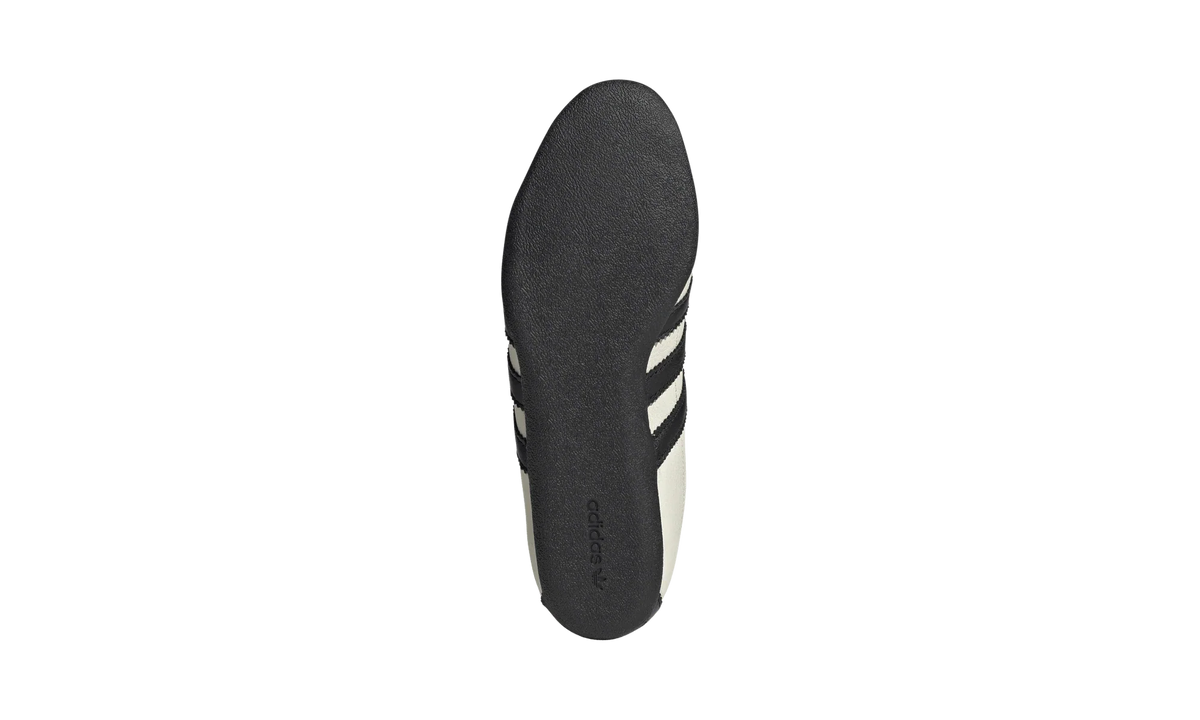 Overkicks - Adidas Tokyo Off White Core Black Gold Metallic (Womens) (JQ0597) - detalle suela