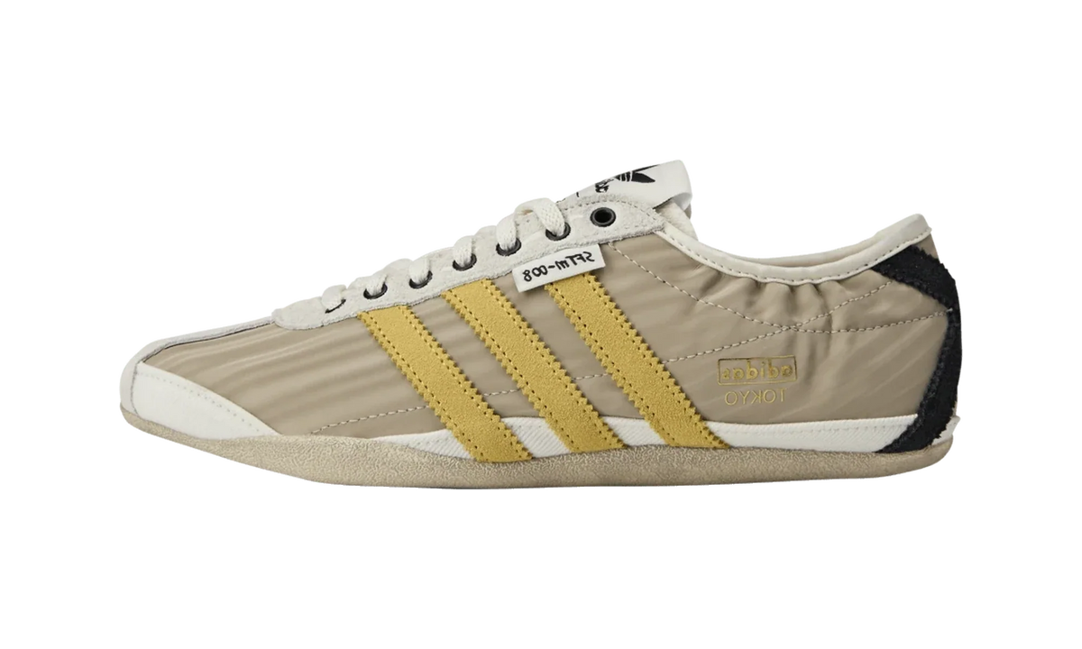Overkicks - Adidas Tokyo Song For The Mute Off White Yellow (Womens) (KJ4401) - vista lateral