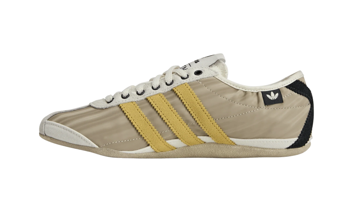 Overkicks - Adidas Tokyo Song For The Mute Off White Yellow (Womens) (KJ4401) - detalle talon