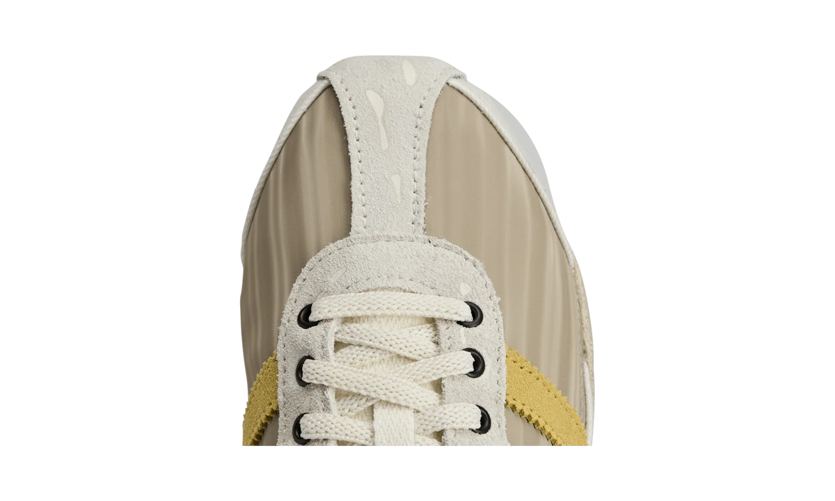 Overkicks - Adidas Tokyo Song For The Mute Off White Yellow (Womens) (KJ4401) - detalle lateral interior