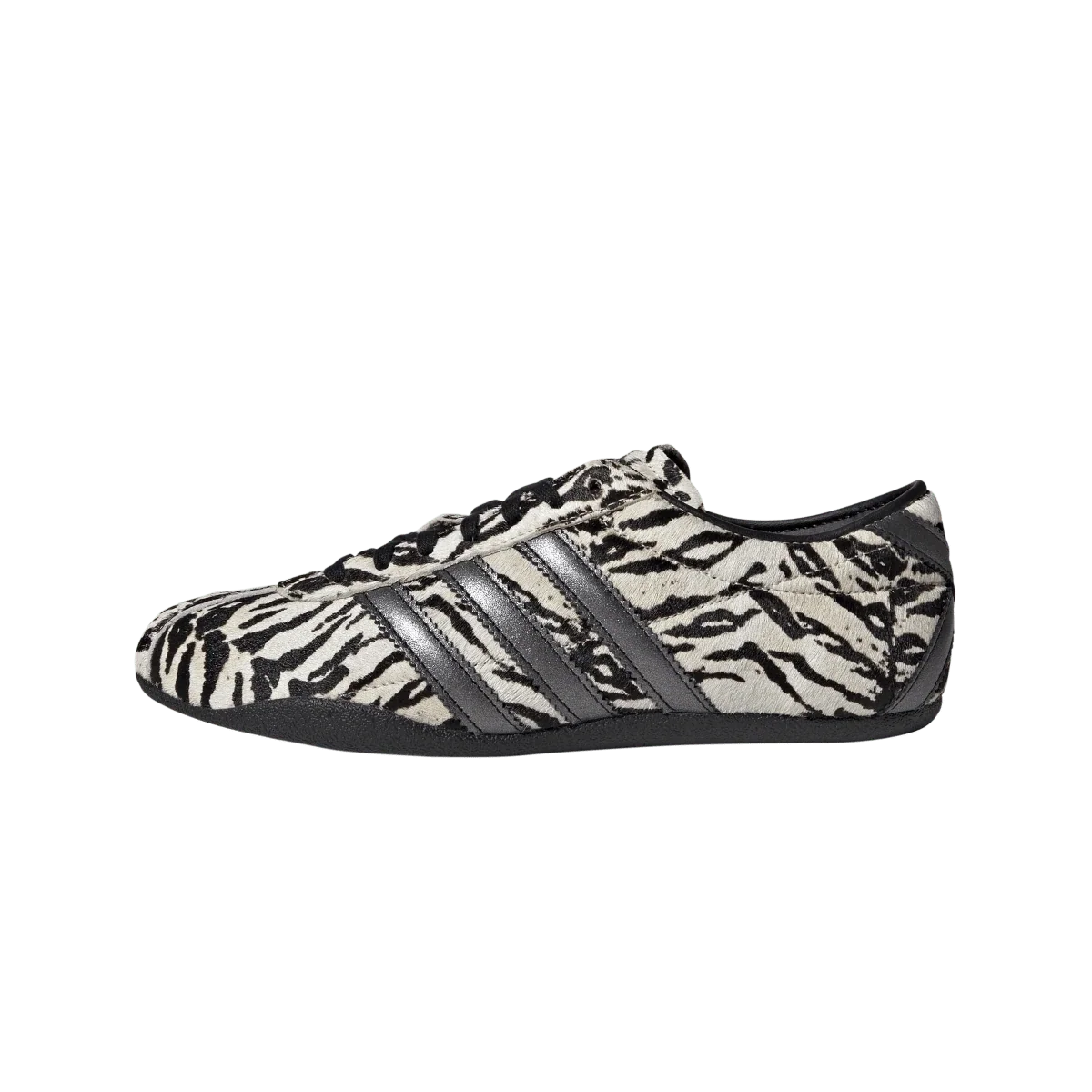 Overkicks - Adidas Tokyo Zebra (Womens) (KI4173) - vista lateral