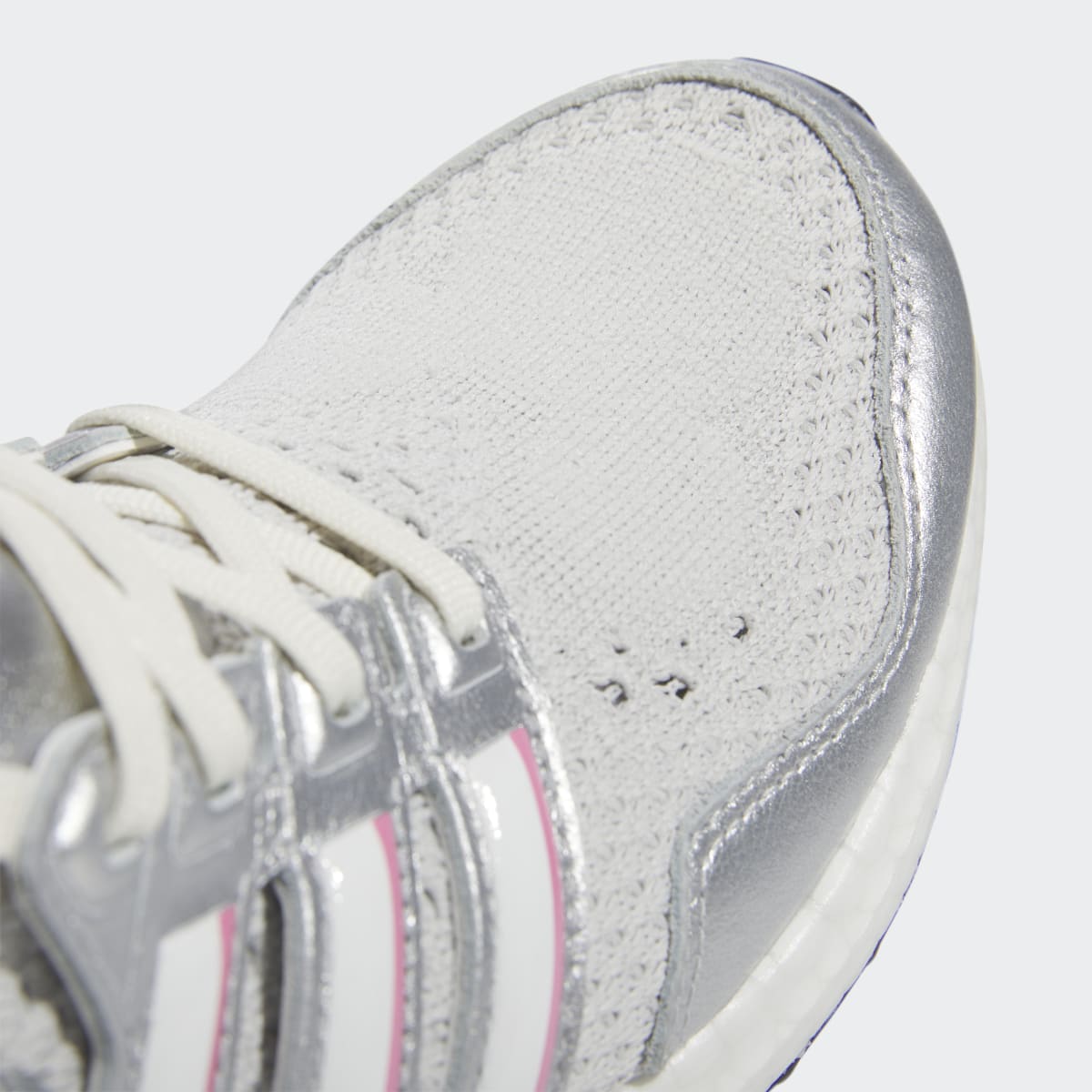 Overkicks - Adidas Ultra Boost 1.0 DNA Disney 100th Anniversary (HQ6430) - detalle