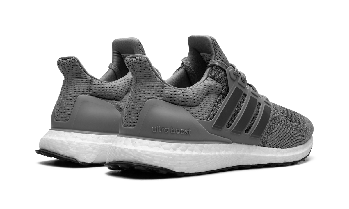 Overkicks - Adidas Ultra Boost 1.0 DNA Grey (HQ4200) - par completo