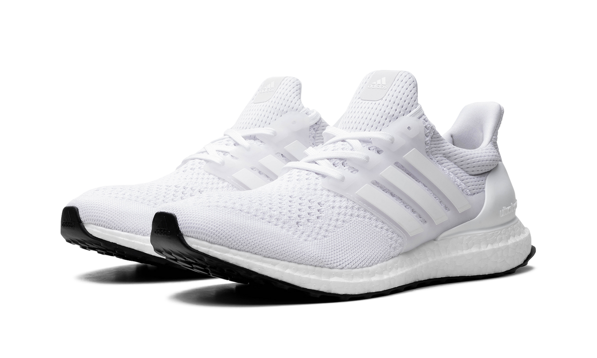 Overkicks - Adidas Ultra Boost 1.0 DNA Triple White (HQ4202) - vista trasera