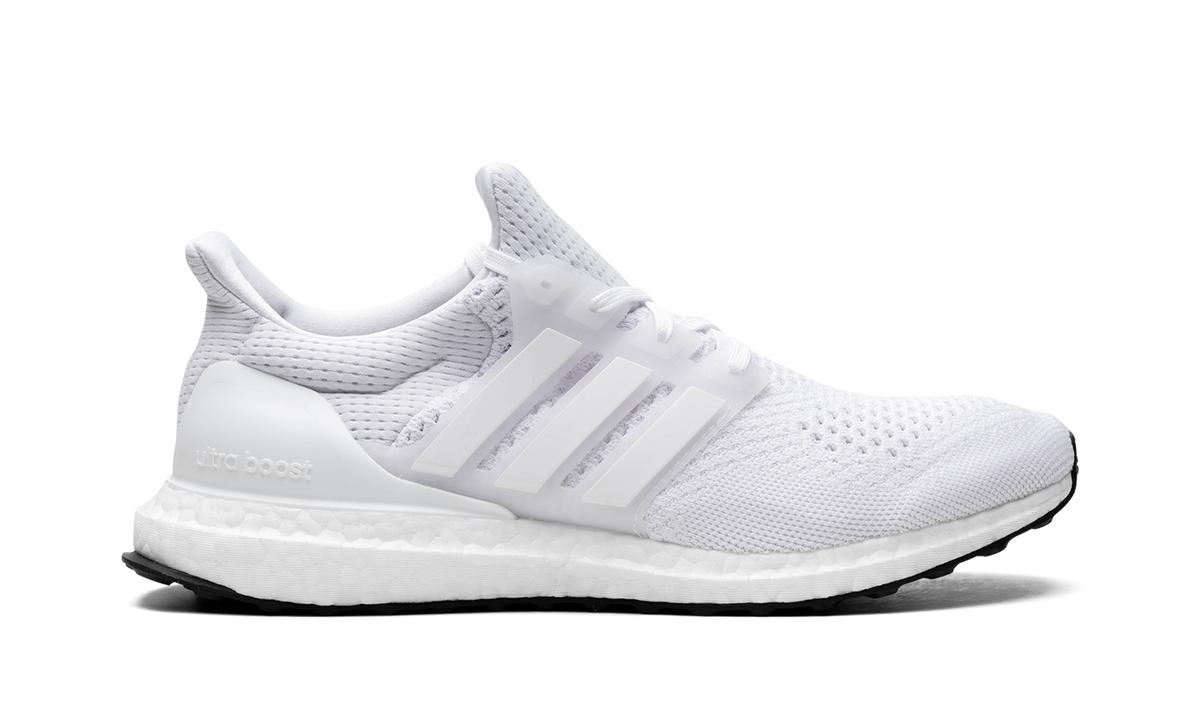 Overkicks - Adidas Ultra Boost 1.0 DNA Triple White (HQ4202) - detalle talon