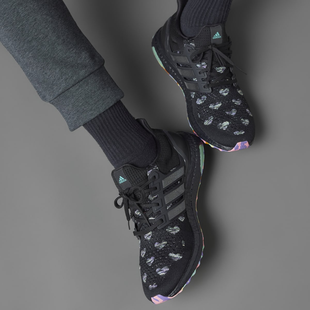 Overkicks - Adidas Ultra Boost 1.0 DNA Valentines Day Black (2023) (HQ6174) - detalle lateral interior