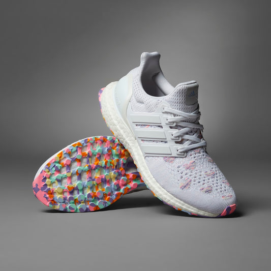 Overkicks - Adidas Ultra Boost 1.0 DNA Valentines Day White (2023) (HQ3857) - vista lateral
