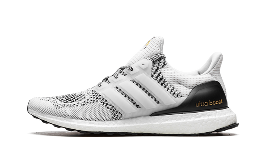Overkicks - Adidas Ultra Boost 1.0 DNA White Oreo (GZ0449) - vista lateral