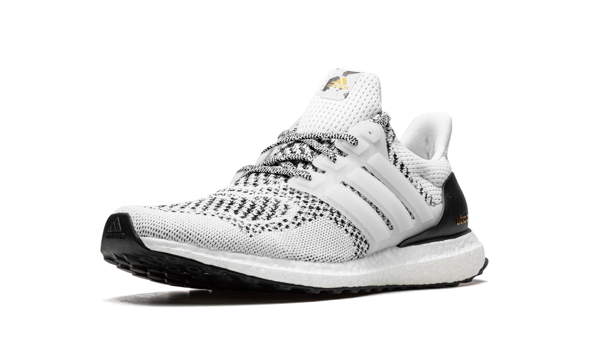 Overkicks - Adidas Ultra Boost 1.0 DNA White Oreo (GZ0449) - detalle suela