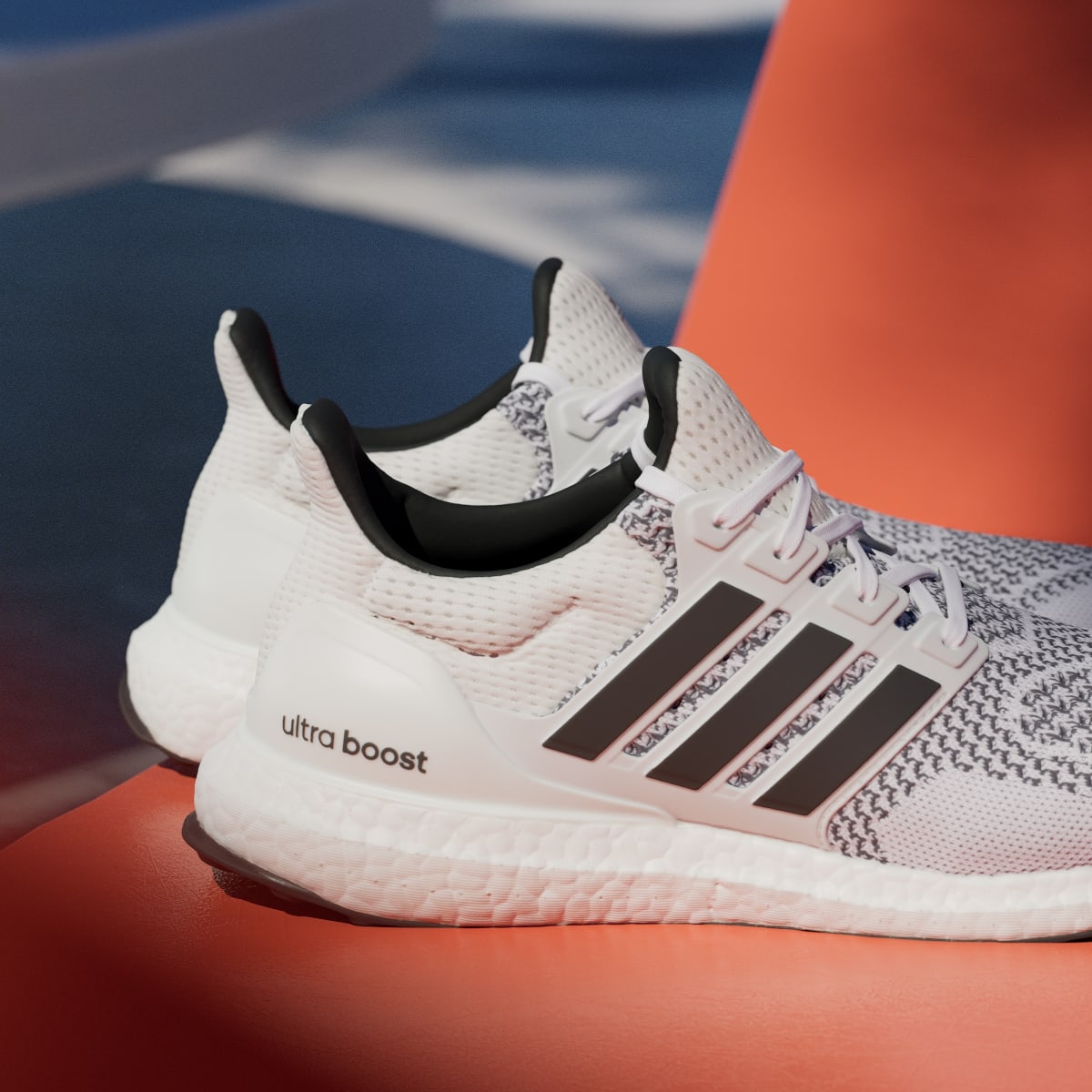 Overkicks - Adidas Ultra Boost 1.0 White Core Black (JR1987) - detalle