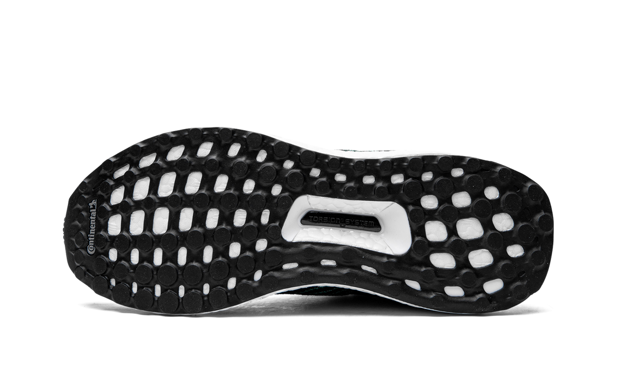 Overkicks - Adidas Ultra Boost DNA Parley Black (2020) (EH1184) - vista superior