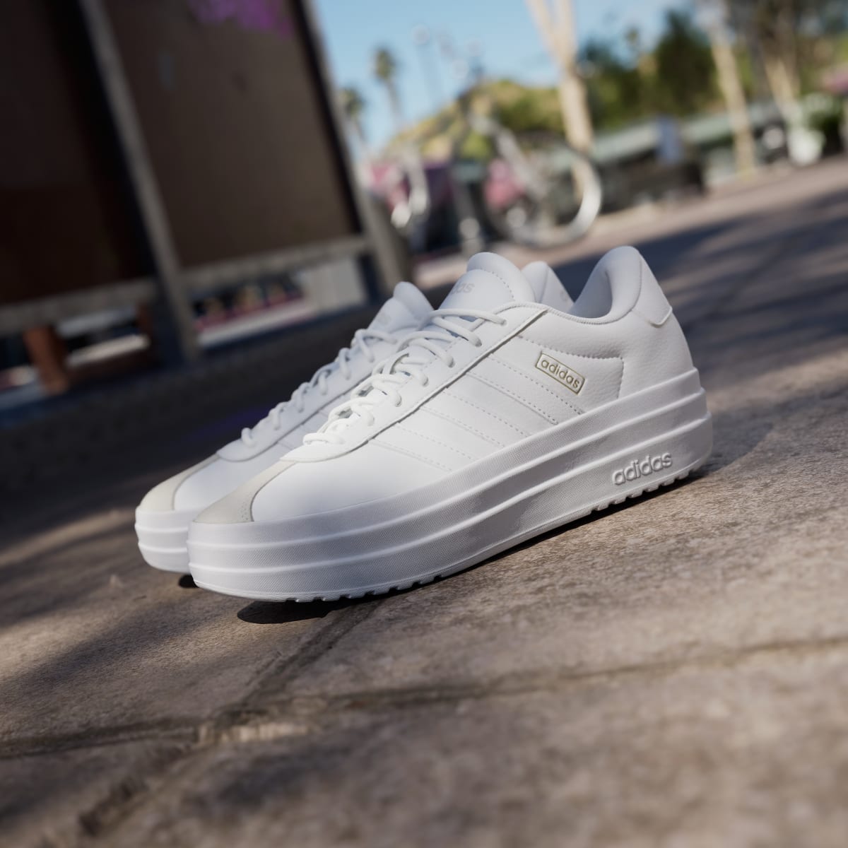 Overkicks - Adidas VL Court Bold Cloud White Crystal White (IH3082) - detalle