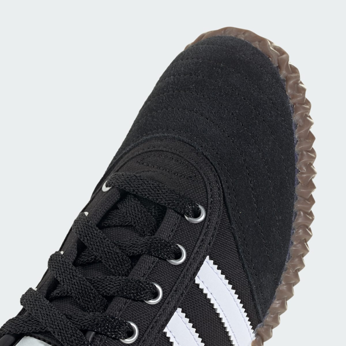 Overkicks - Adidas Volley Plimsole Core Black Cloud White Gum (Womens) (JR6016) - detalle