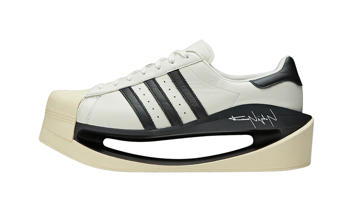 Overkicks - Adidas Y-3 Gendo Superstar Off White Black (IG2936) - vista lateral