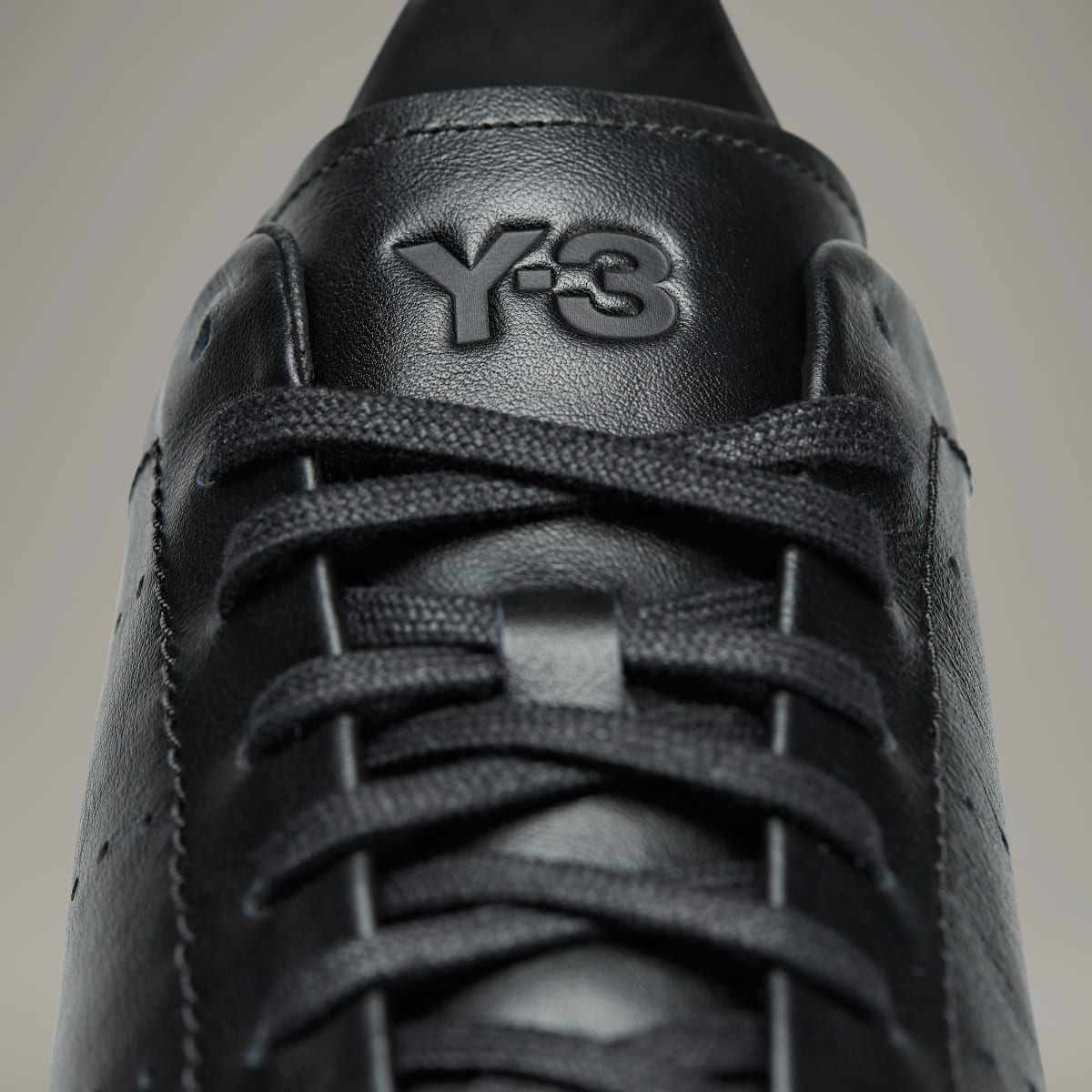 Overkicks - Adidas Y-3 Stan Smith Black (IG4036) - detalle