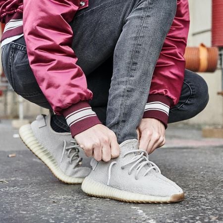 Overkicks - Adidas Yeezy Boost 350 V2 Sesame (F99710) - caja